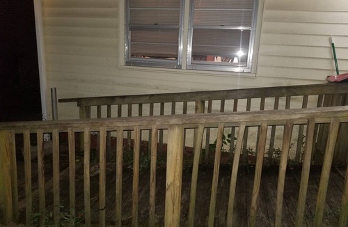 Columbia House | Charming 2-bedroom house with AC, WiFi in Columbia