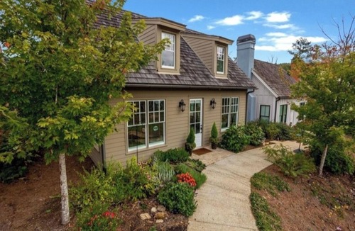 Chattahoochee Hills House | Charming 2-bedroom house in Serenbe with AC, WiFi