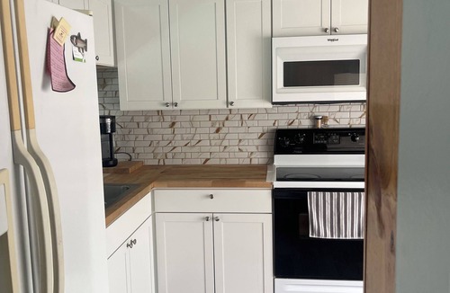 Deltona Lakes House | Charming 2-bedroom house with WiFi, AC in fabulous Deltona , Florida
