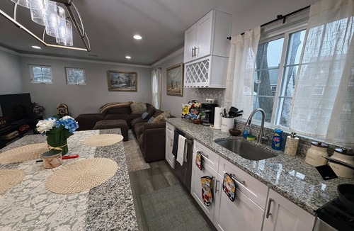 Morristown House | Charming 2-bedroom townhome with AC in peaceful Morristown
