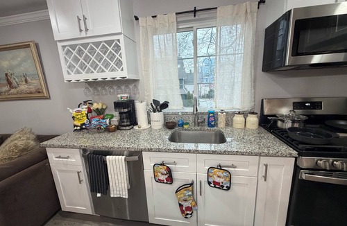 Morristown House | Charming 2-bedroom townhome with AC in peaceful Morristown