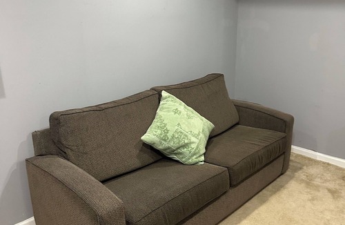 Gwynns Falls/Leakin Park House | Charming 2-bedroom townhome in Baltimore with WiFi, AC