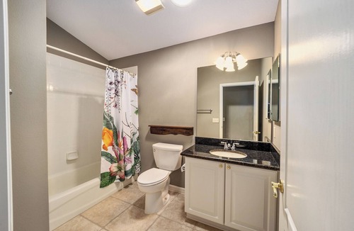 Chatham Villa | Charming 2-bedroom villa in The Villages with WiFi, AC, and golf cart!