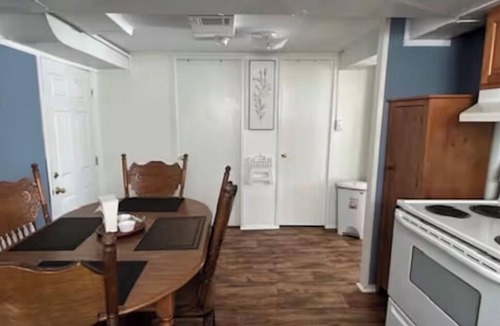 Skelton Apartment | Charming 2-BR basement apartment, central to National Park, close to interstate
