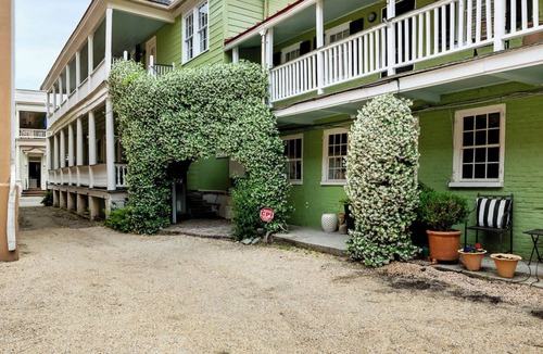 Charleston Historic District House | Charming 2bd Downtown Suite