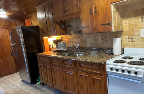 Anna Maria Cottage | Charming 2br/1ba Cottage < 2 Min Walk From Beach on Anna Maria Island Florida
