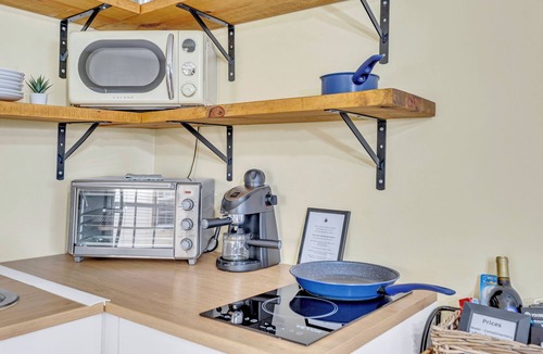 Homestead House | Charming 2BR Oasis with 2 Parking Spaces