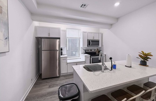 Olde Kensington Apartment | Charming 2BR Sleeps 6 Near Historic Philly Spot
