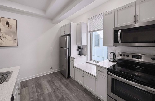 Olde Kensington Apartment | Charming 2BR Sleeps 6 Near Historic Philly Spot