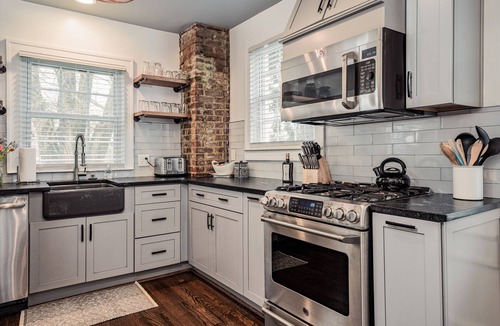 Sans Souci House | Charming 2BR with Fireplace, Pets, Close to Furman