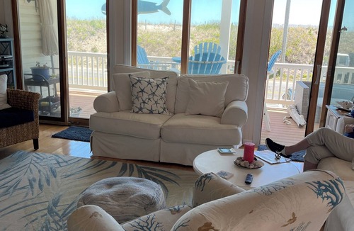 Dennisville Condo | Charming 3-bedroom condo across from the beach in Sea Isle City. Bay in back.