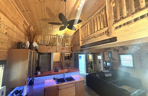 Fort McCoy Cabin | Charming 3 Bedroom, 2 Bath Custom Built Log Cabin in Ocala National Forest.