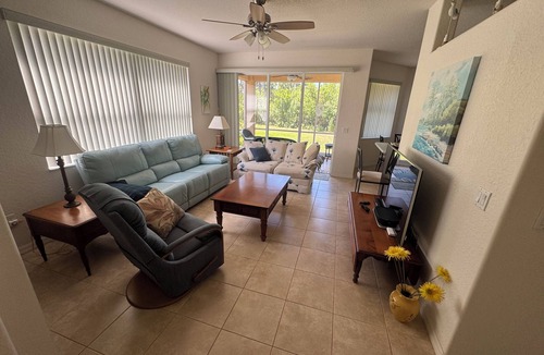 Venice Condo | Charming 3-bedroom condo in gated community with WiFi, AC in brilliant Venice.