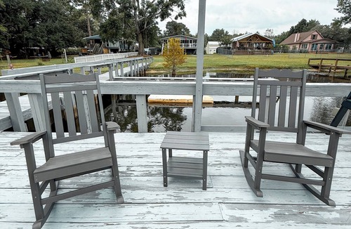 Summerton House | Charming 3-bedroom house on Taw Caw Creek