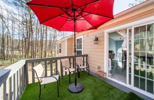 Lithonia House | Charming 3-bedroom house with WiFi, AC in enjoyable Lithonia