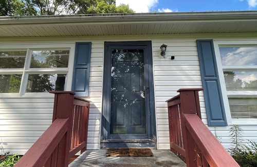 Cabarrus County House | Charming 3-bedroom house with AC and WiFi in lovely Midland