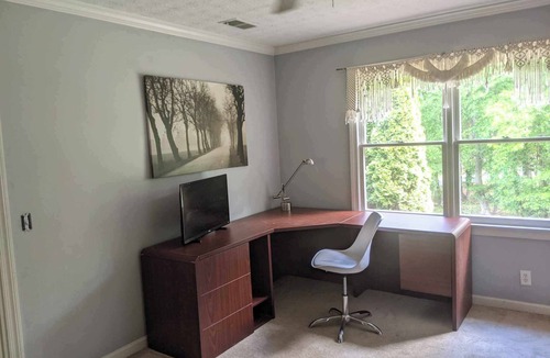 Suwanee House | Charming 3-bedroom house with in ground Pool, in Suwanee
