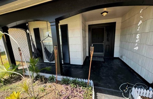 Hudson House | Charming 3-bedroom house 10 minutes from beach access