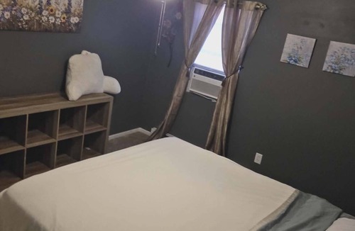 Rolla House | Charming 3-bedroom house in enchanting Rolla