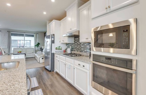Laurel House | Charming 3 bedroom insurance corporate friendly- up to 6 guests