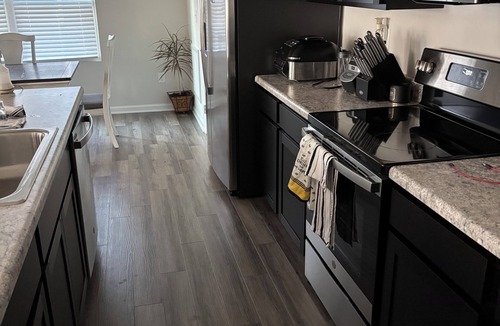Charlotte House | Charming 3-Bedroom Oasis in the Heart of Charlotte