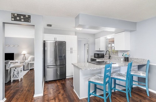 Interchange Square House | Charming 3-bedroom Pool House with WiFi and AC in Palm Bay