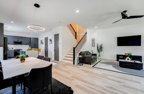 Pittsburgh House | Charming 3-bedroom Smart Home in welcoming Atlanta