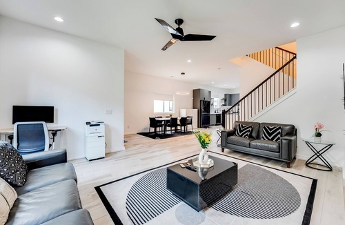 Pittsburgh House | Charming 3-bedroom Smart Home in welcoming Atlanta