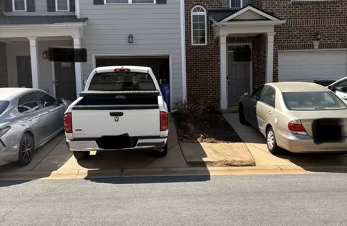 Belvedere Park House | Charming 3-bedroom townhome with AC in Decatur