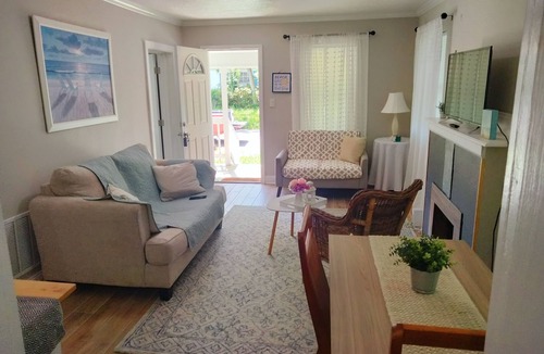 Riverside House | Charming 3-bedroom House with AC and WiFi in lovely Jacksonville