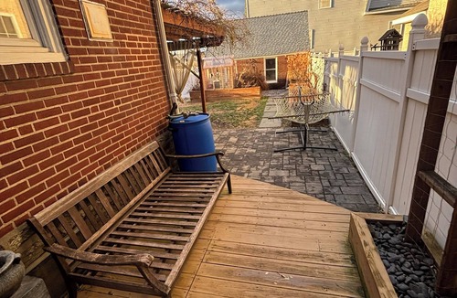 Roxborough-Manayunk House | Charming 3-bedroom dog friendly house sleeps 12 Walkable to Main Street Manayunk