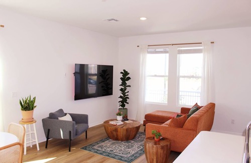 St. Cloud House | Charming 3-bedroom house with fitness room, WiFi in welcoming Saint Cloud