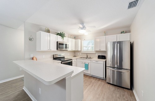 Fruitland Park House | Charming 3-bedroom house with Golfcart and WiFi in The Villages