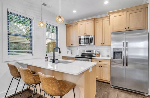 Dunean House | Charming 3-BR townhome < 1 Mile from Fluor Field: Garage, E-Bike Rental, 2KingB