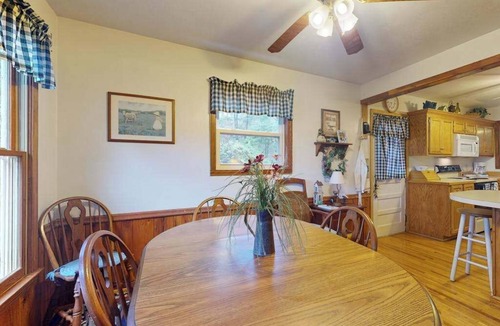 Scaly Mountain House | Charming 3BR home in Scaly Mountain with a full kitchen and high speed internet