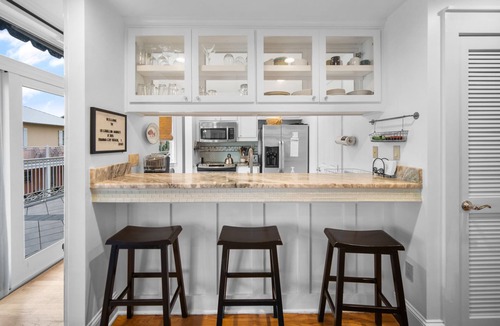 Sunnyside Condo | Charming 3br, 2.5bth Condo in the Heart of Carillon Market Street