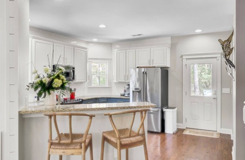 Mount Pleasant House | Charming 4-bedroom house with pool in lovely Mount Pleasant