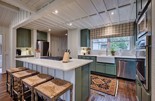Cashiers Cottage | Charming 4-bedroom cottage in High Hampton Proper just minutes to Cashiers