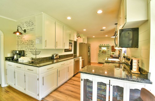 Beaufort House | Charming 4-bedroom house close to Parris Island and downtown Beaufort