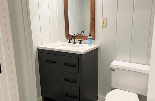 Lake Sequoyah Cabin | Charming 4-bedroom Lake View Lodge in Highlands perfect for relaxing getaways