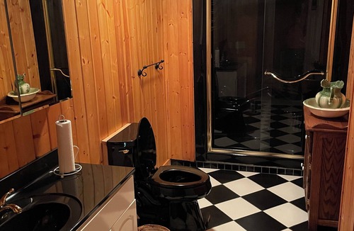 Lynn Garden Cabin | Charming 4-bedroom lodge with WiFi, Cable