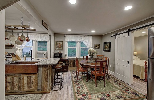 Johnson County House | Charming 4-bedroom farmhouse in Shady Valley, TN with breathtaking view