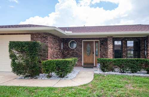Deltona Lakes House | Charming 4BR/2BA Deltona Oasis with Pool & Garden Paradise