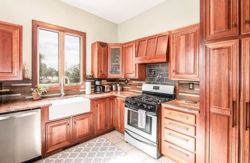 Downtown Charleston House | Charming, Authentic East Side Home~Bridge Views 👀