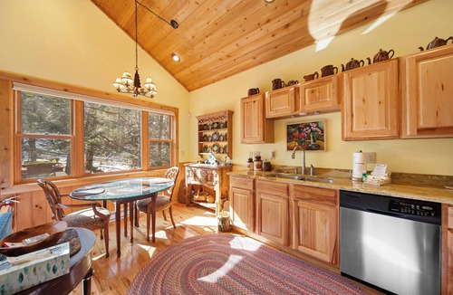 Beech Mountain House | Charming Beech Mtn Retreat Near Slopes | Cozy Fireplace Escape