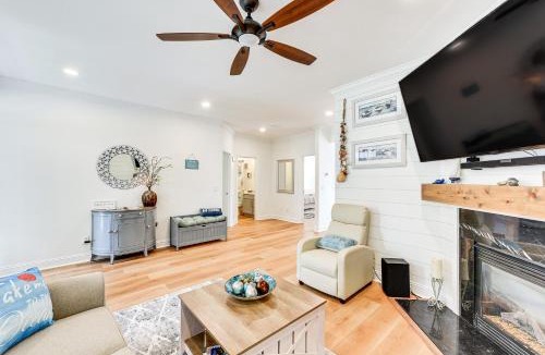 Bluffton House | Charming Bluffton Home w/Yard ~ 3 Mi to Beaches!