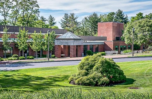 Ossining Hotel | Charming Boutique Stay with Stylish Modern Interiors | 3 Double Rooms