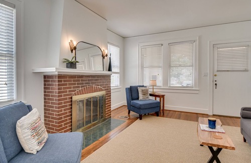 Midtown House | Charming Bungalow close to medical district