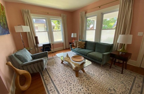 Oakhurst House | Charming bungalow minutes from uptown Charlotte