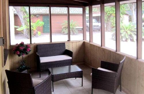 Inverness House | Charming Cabin Amazing for a Weekend Retreat in Inverness, Florida